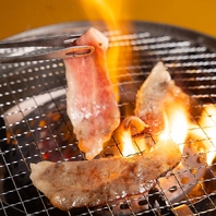 主に九州産の和牛を使用