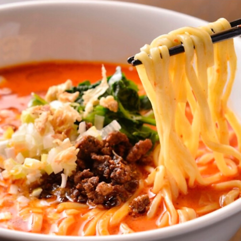 四川の真髄を堪能！豊富な種類の料理を食べやすくアレンジ、心躍る味をお届けします。