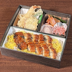 お弁当も好評いただいております。