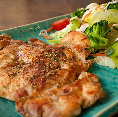 POLLO A LA GRIETT 若鳥もも肉のハーブグリル