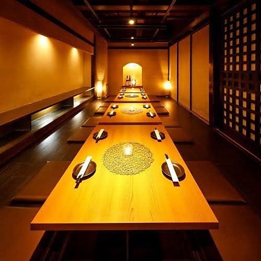 雰囲気のいい個室でお食事をお楽しみください♪美味しいお料理で彩ります！