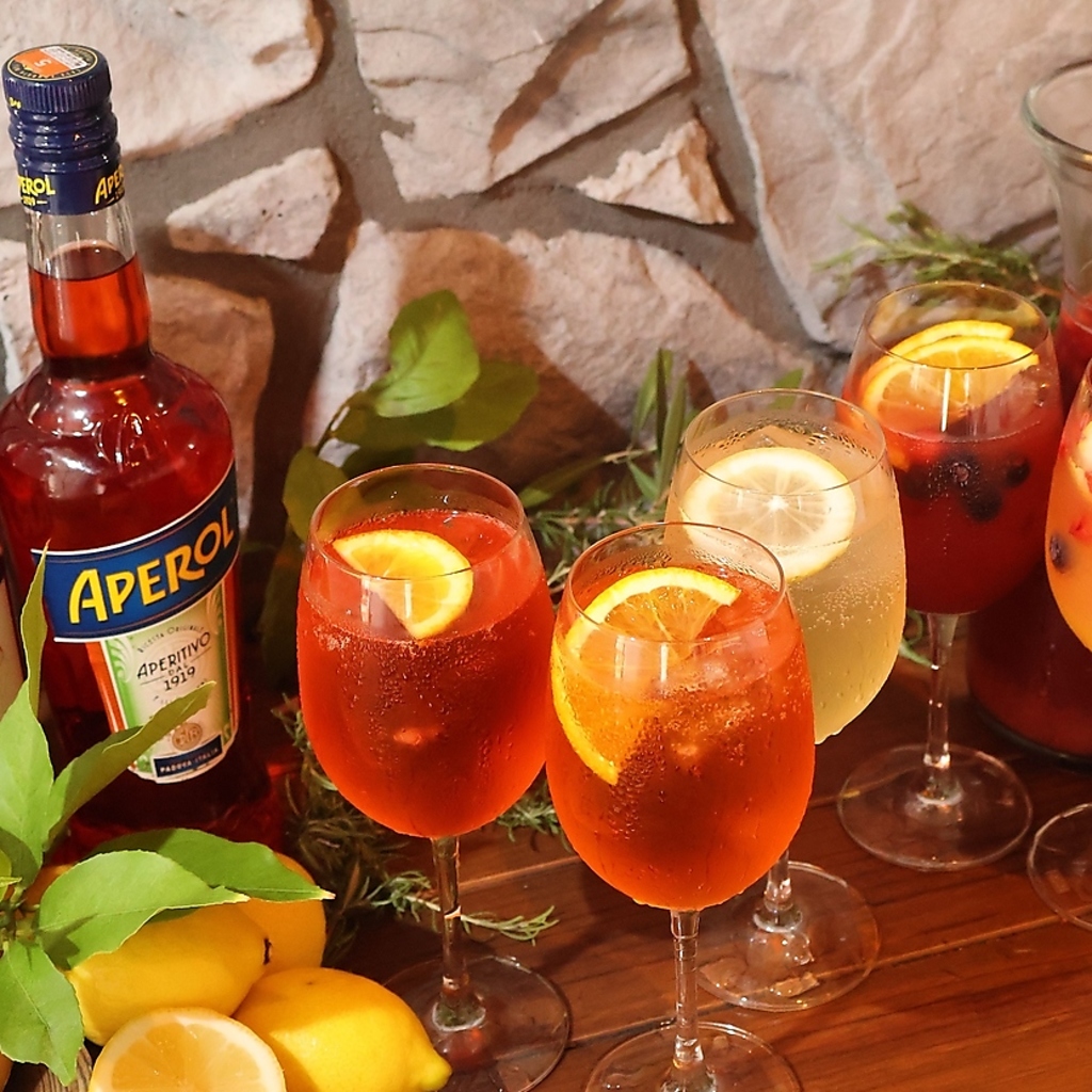 おしゃれなアルコールメニューもございます♪