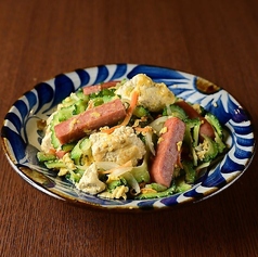 沖縄料理や素材にこだわった料理の数々◎