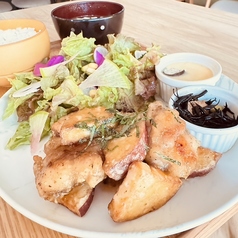9/14~9/18 鶏ももとさつまいもの白醤油バターソテー
