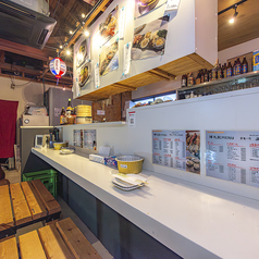 おひとり様やデート利用にも最適なカウンター席♪