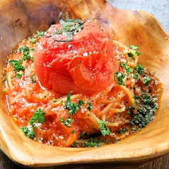【自慢のパスタ】まるごとトマトのスパゲティーニの写真