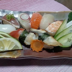 握り寿司8貫