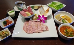 ランチタイムは11：30～15：00☆土日祝も営業！