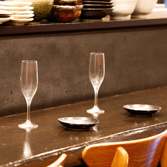 オープンキッチンでライブ感溢れるカウンター席★