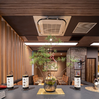 落ち着ける店内