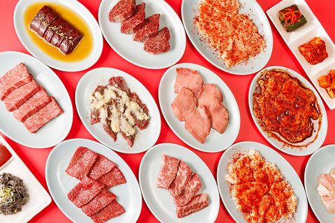 新鮮で希少部位のお肉を提供♪「豚こめかみ」は弾力があり、一度食べたらやみつきに◎