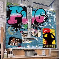 卓上やイスもスターダム仕様に大変身！等身大パネルも登場で、気分も大盛り上がり♪