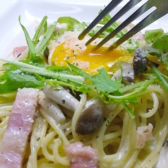 海老とキノコのトマトクリームパスタ