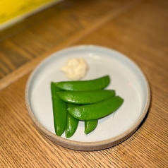 スナップエンドウの塩茹でアンチョビマヨ
