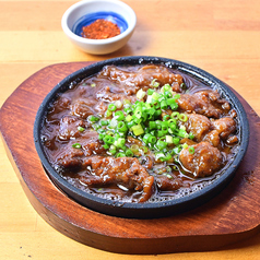 とろける タナカルビのどて煮焼き