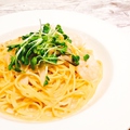 料理メニュー写真&nbsp;明太子ときのこと海老のクリームパスタ