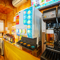 待ち時間ゼロ！セルフ式ドリンクバー飲み放題