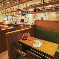 落ち着いた雰囲気の店内◎