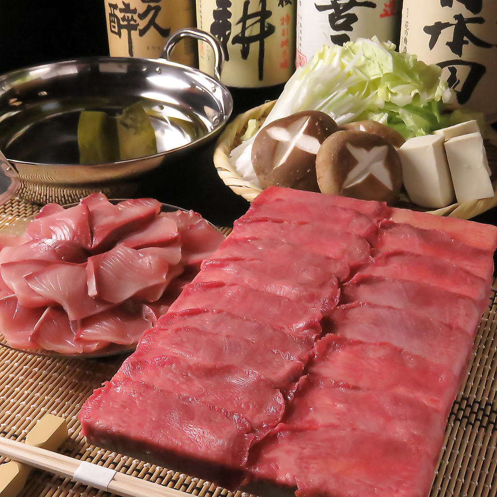 しゃぶしゃぶはとろける旨みの牛タンと新鮮なぶりをご用意。どちらも宴会を盛り上げること間違いなし