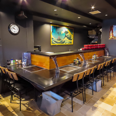 お店こだわりの落ち着ける雰囲気の店内で仲間と大事な時間を共有♪お仲間との食事会にはもちろん、デートのご利用にもおすすめです。