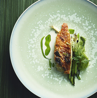 格式と革新が織りなす料理の数々