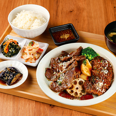 牛ハラミ＆カルビにぎやか定食