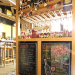 リラックスできるナチュラルなインテリア空間はデートにも最適♪