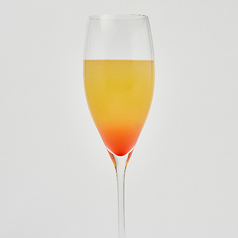 ベリーニ（スパークリング＋ピーチ）