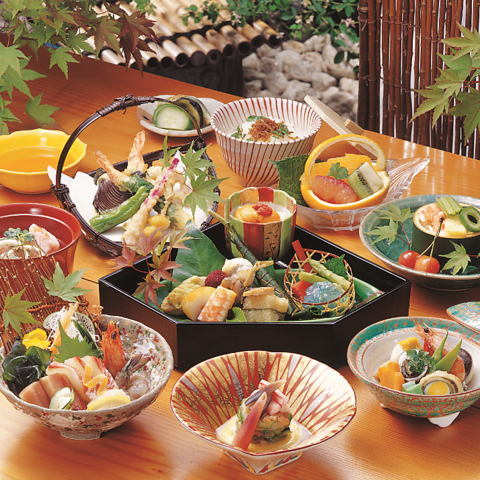 【四季会席プラン　雅〜みやび〜】2時間飲み放題付き◎全10品 8000円(税込)