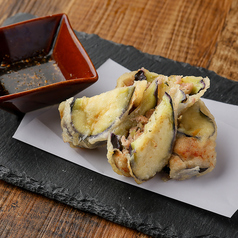 茄子の揚げ餃子　土佐酢と生七味のソース