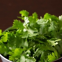 パクチー食べ放題！