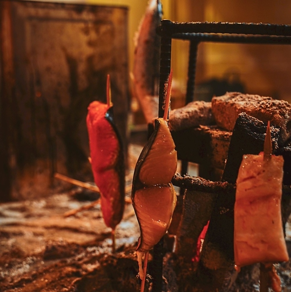 炭火でじっくり焼き上げる原始焼き