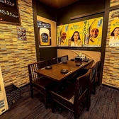 【半個室完備】使い勝手の良い半個室をご用意しており、プライベート感たっぷりでお食事をお楽しみいただけます。おしゃれで落ち着いた店内は、北千住での女子会や誕生日のお祝いにも最適な空間です。大切なひとときを、特別な雰囲気の中でお過ごしいただけます。