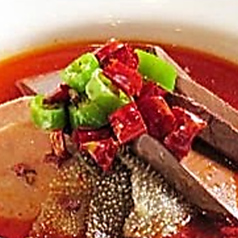 血豆腐とモツの四川風ピリ辛鍋