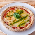 料理メニュー写真&nbsp;ピッツァ マルゲリータ