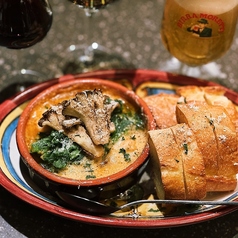 季節の食材のアヒージョ