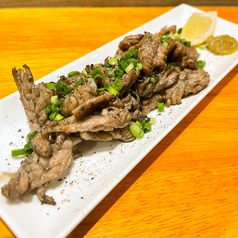 鶏せせりの黒胡椒炭火焼き　～柚子胡椒添え～