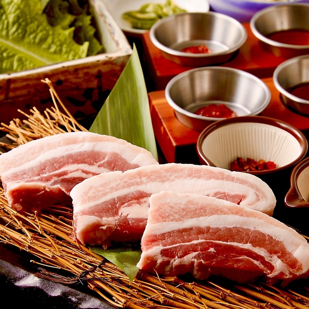 忘年会にどうぞ！人気No,1サムギョプサルコース☆飲み放題付4500円！生ビールも飲める飲み放題！