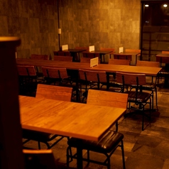 当店では各フロアごとに貸切のご予約も承っております。団体様におすすめの飲み放題付き宴会コースのご用意もございますのでお気軽に当店までお問い合わせください。