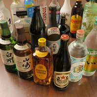豊富なお酒とボトルキープで通いたくなる一軒