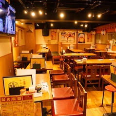 【田町での宴会・歓送迎会に最適】2名様から4名様までオシャレな空間で、食べ放題・飲み放題を楽しめます。喫煙可能な空間もあり、貸切も承ります。この時代に合わせた広々とした席配置で、安心して隣との距離を気にせず、特別な日の雰囲気を楽しんでいただけます。田町で忘れられない宴会をお探しの方は、ぜひ当店を!