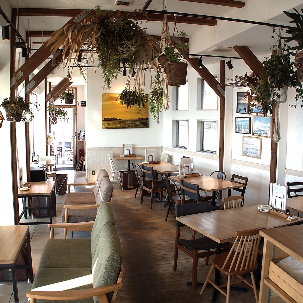 Windera Cafe �������l�X