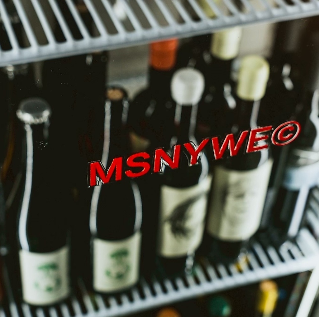 MAISON YWEの写真ギャラリー