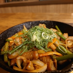 スタミナホルモン鉄板