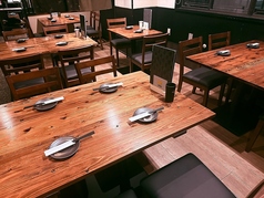 テーブル席でゆったりお食事が出来ます