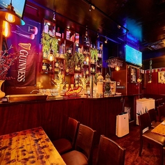 広々としたテーブル席がございます。