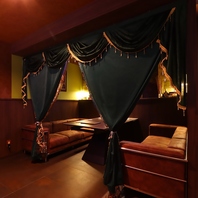 特別な時間を演出する、非日常的な大人空間へようこそ！