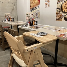 お子様テーブルもご用意しております♪