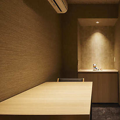 特別な日におすすめです♪大切な方との記念日やお誕生日に、完全個室プライベート空間でのお食事はいかがでしょうか…？可能な限りご要望に沿ってお手伝いいたしますので、お気軽にご相談ください！当店でのお食事は、特別な瞬間をより特別に彩ります☆