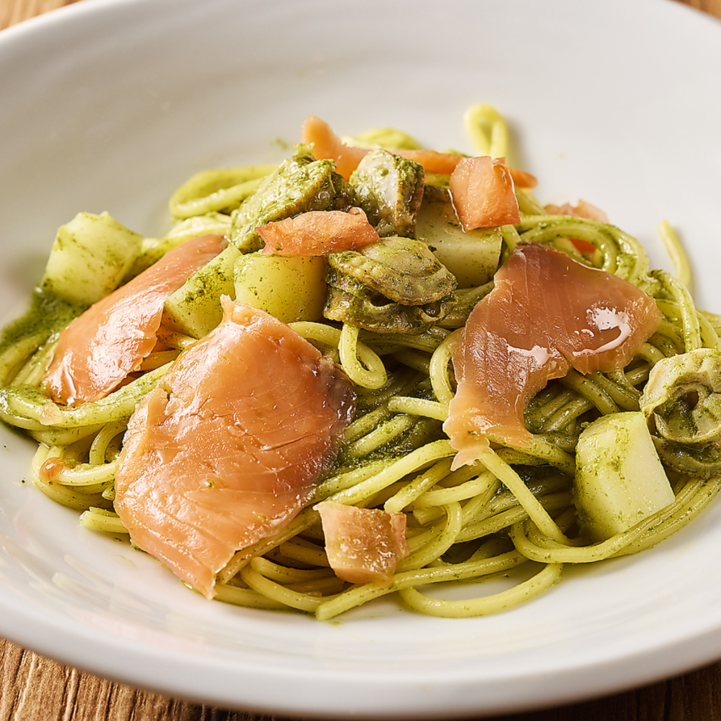 記念日や特別な日にも◎シェフの仕上げるメイン料理の数々をお楽しみください。